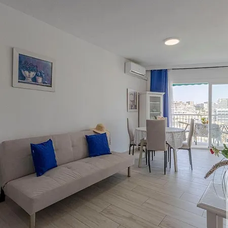 With Excellent Sea Views *